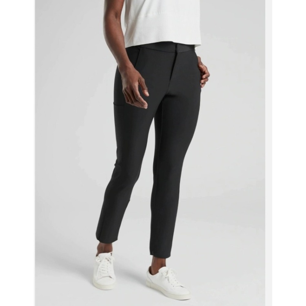 Athleta Stellar Straight Crop Pants High Rise Work Commute‎ Travel Black Size 4